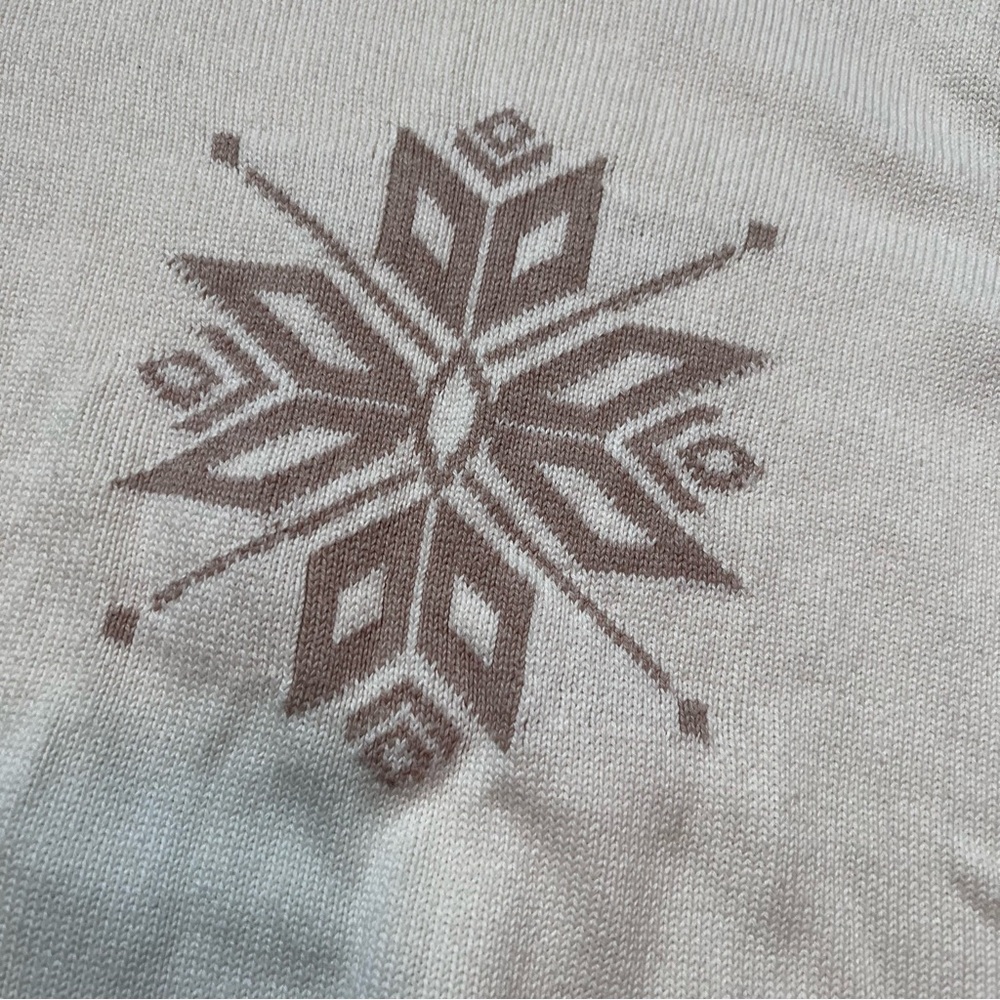 💙Croft & Barrow snowflake sweater - Picture 3 of 6